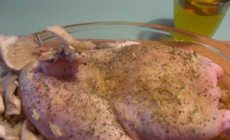 Kuře s hlívou ústřičnou pečené na pivu
