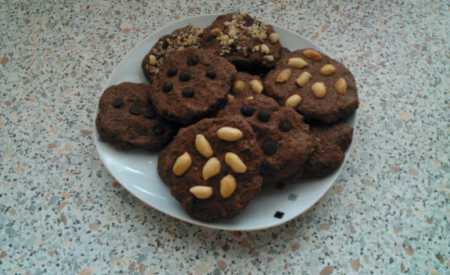 Čokoládové cookies s mandlemi