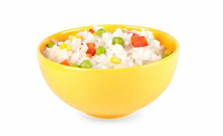 Jarní rýžový salát se zeleninou