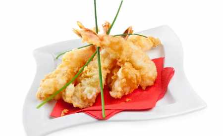 Krevety v rýžovém těstíčku s česnekovou pažitkou